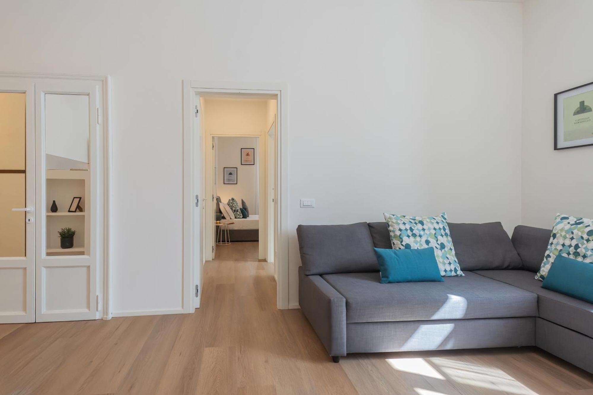 Manaraquattro - In Near The Center With Free Parking - Appartamento *